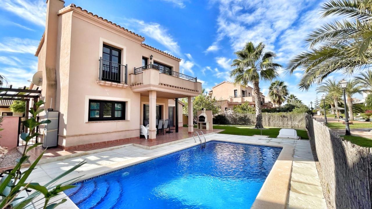 Villa Hl 020 Luxury 3 Bedroom , High Standard